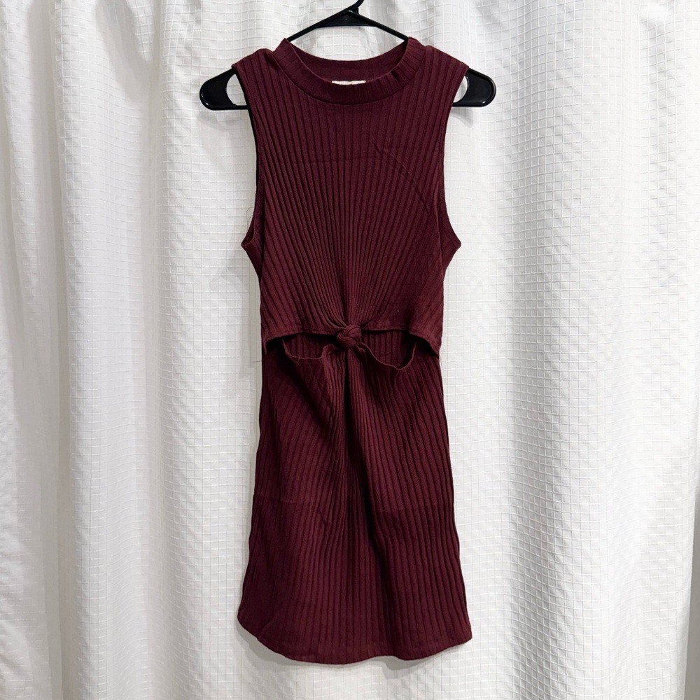 La Hearts Ribbed Sleeveless Tie-Front Mini Dress in Burgundy